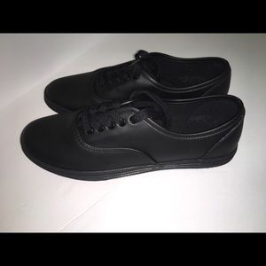 Mossimo work shoes slip resistant